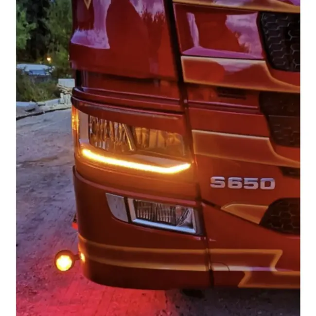 Daytime running lights Scania NG amber/white/flash